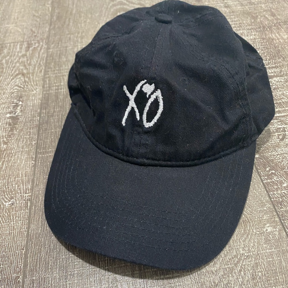 XO Weeknd Cap